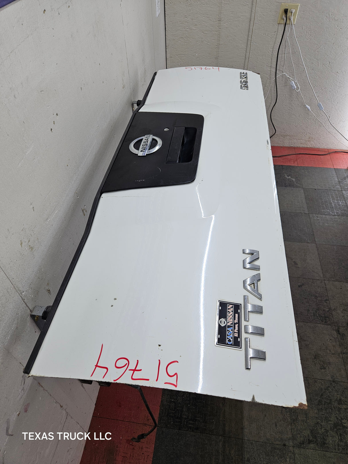 2004-2012 Nissan Titan Tailgate