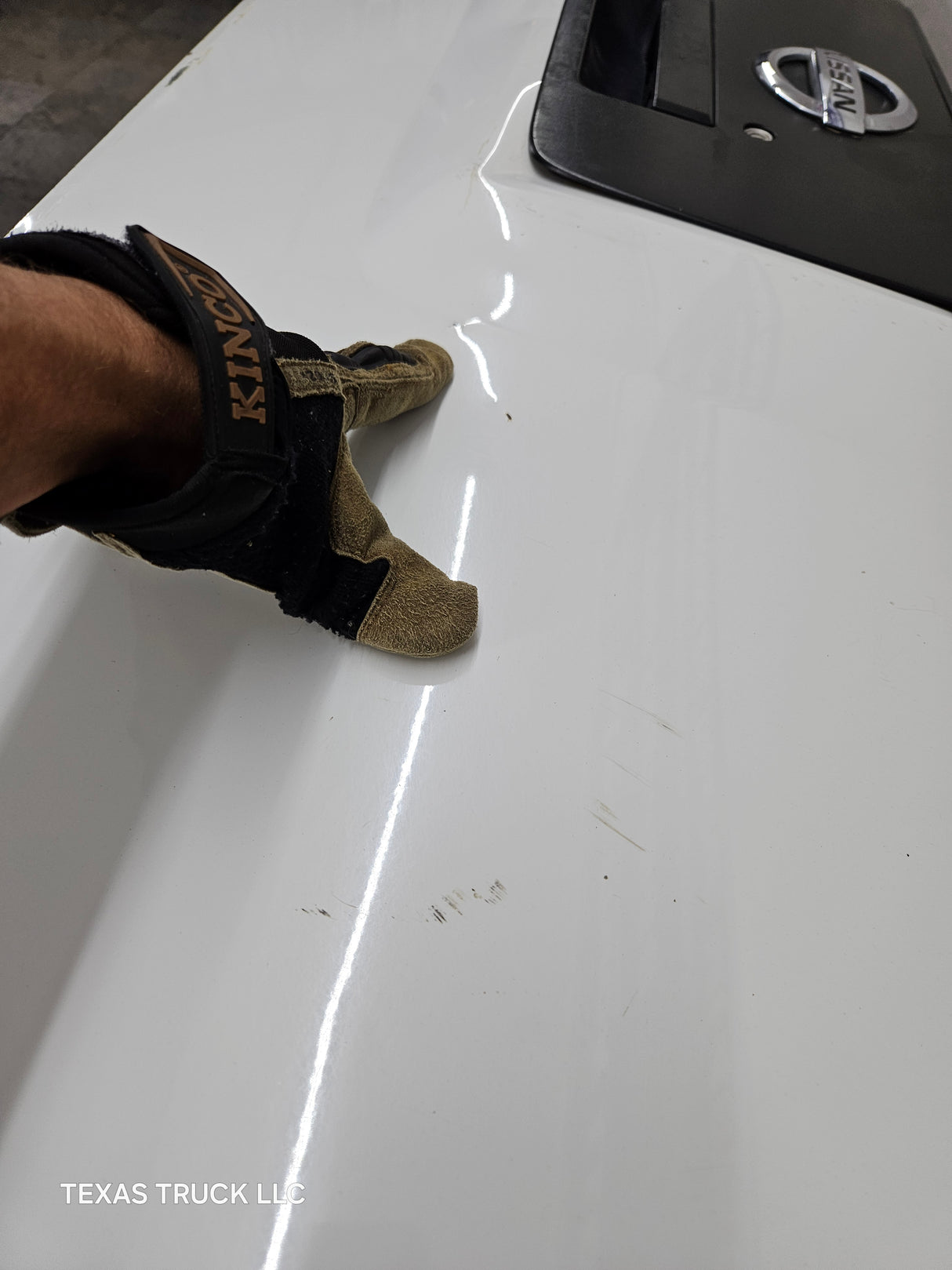 2004-2012 Nissan Titan Tailgate