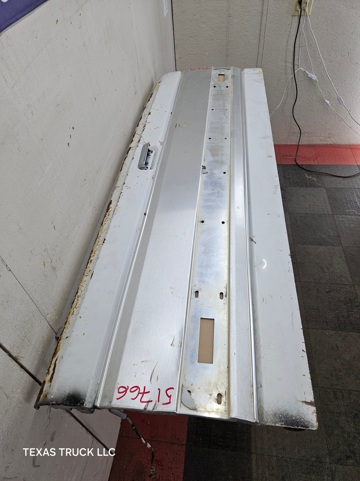 1980-1997 Bullnose / Bricknose / OBS Ford F100 F150 F250 F350 Tailgate