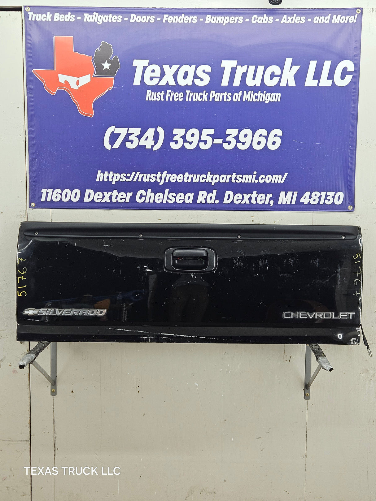 1999-2007 Chevrolet Silverado / GMC Sierra 1500 2500 3500 Tailgate