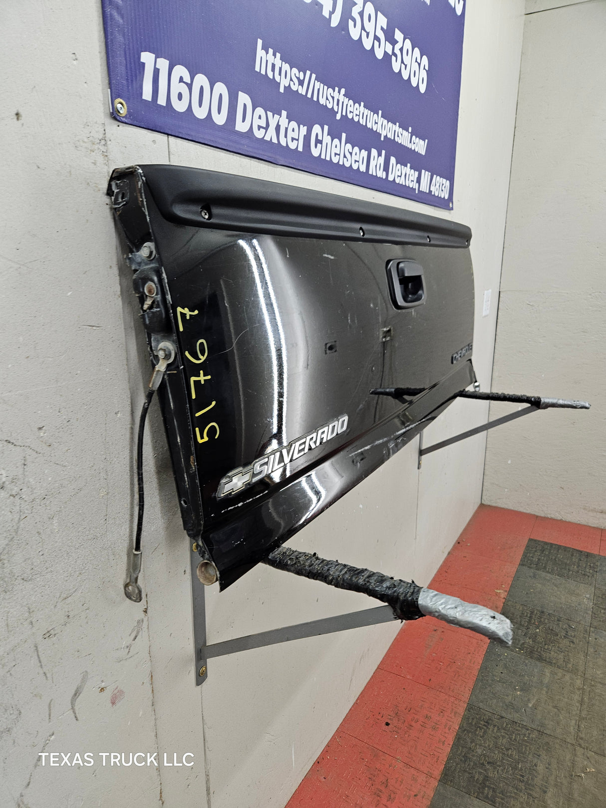 1999-2007 Chevrolet Silverado / GMC Sierra 1500 2500 3500 Tailgate