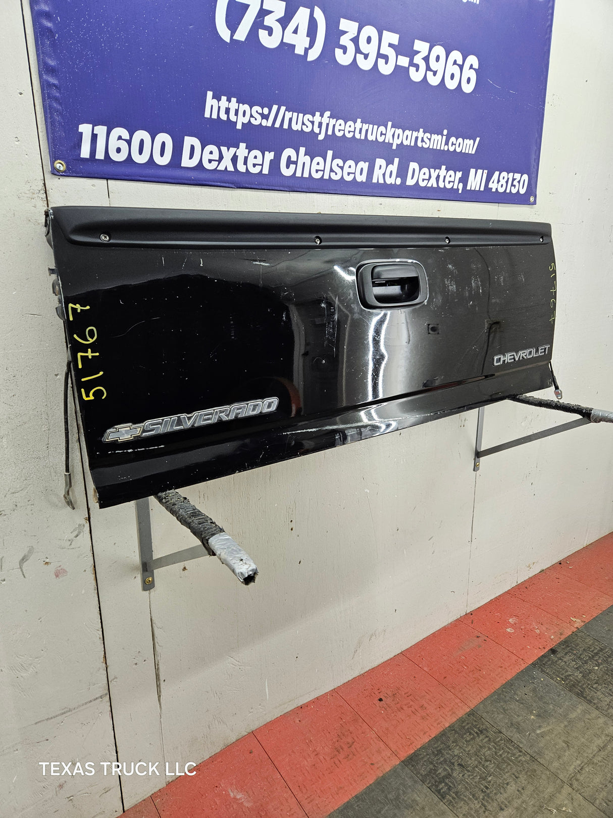 1999-2007 Chevrolet Silverado / GMC Sierra 1500 2500 3500 Tailgate