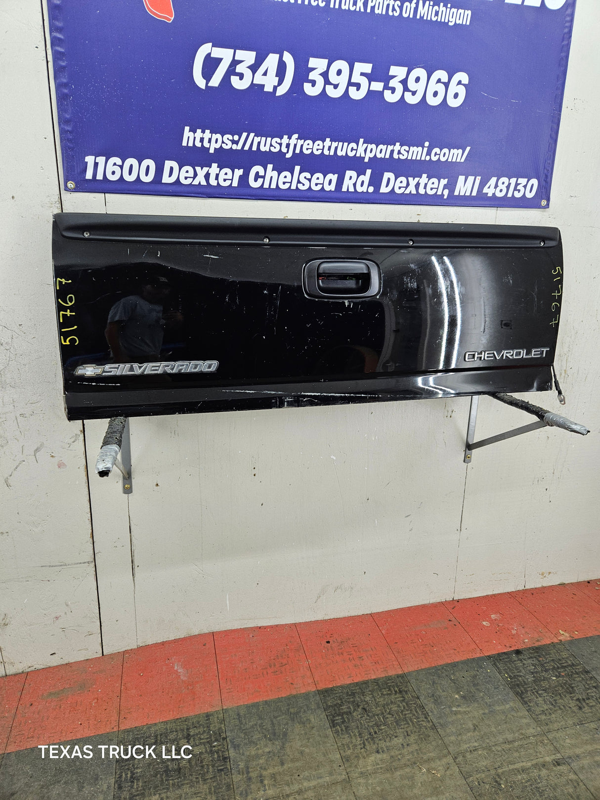 1999-2007 Chevrolet Silverado / GMC Sierra 1500 2500 3500 Tailgate