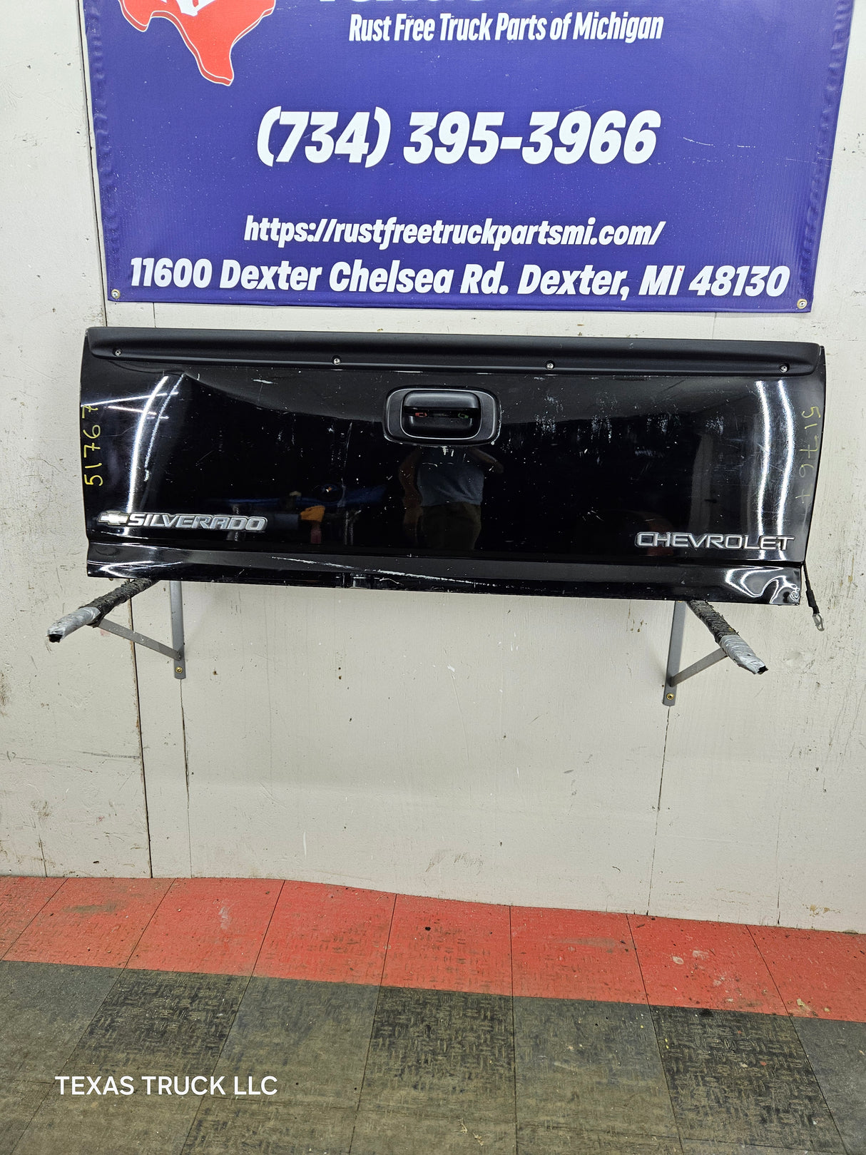 1999-2007 Chevrolet Silverado / GMC Sierra 1500 2500 3500 Tailgate