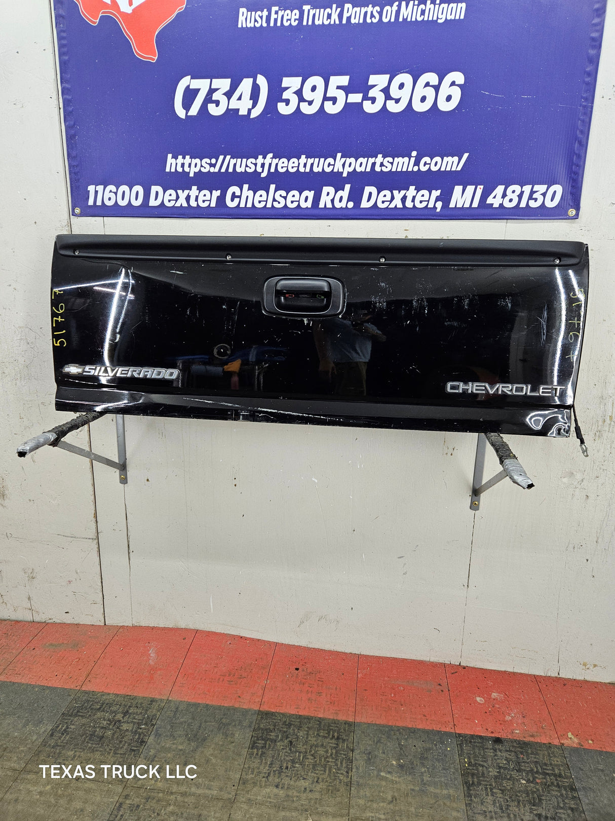 1999-2007 Chevrolet Silverado / GMC Sierra 1500 2500 3500 Tailgate