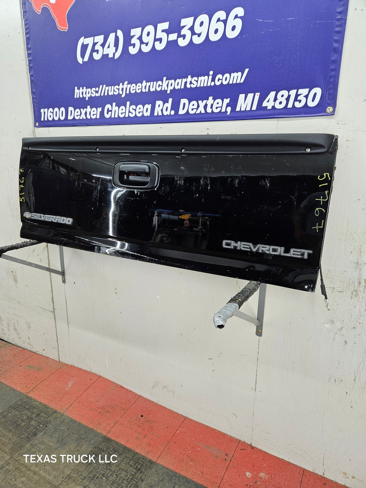 1999-2007 Chevrolet Silverado / GMC Sierra 1500 2500 3500 Tailgate