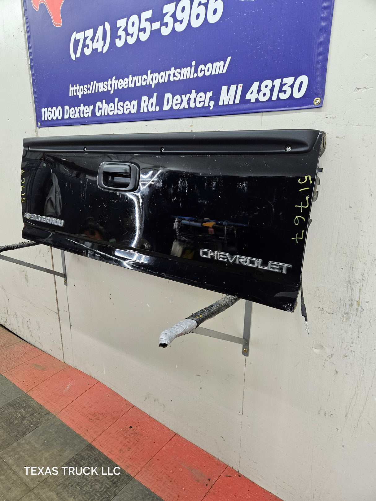 1999-2007 Chevrolet Silverado / GMC Sierra 1500 2500 3500 Tailgate