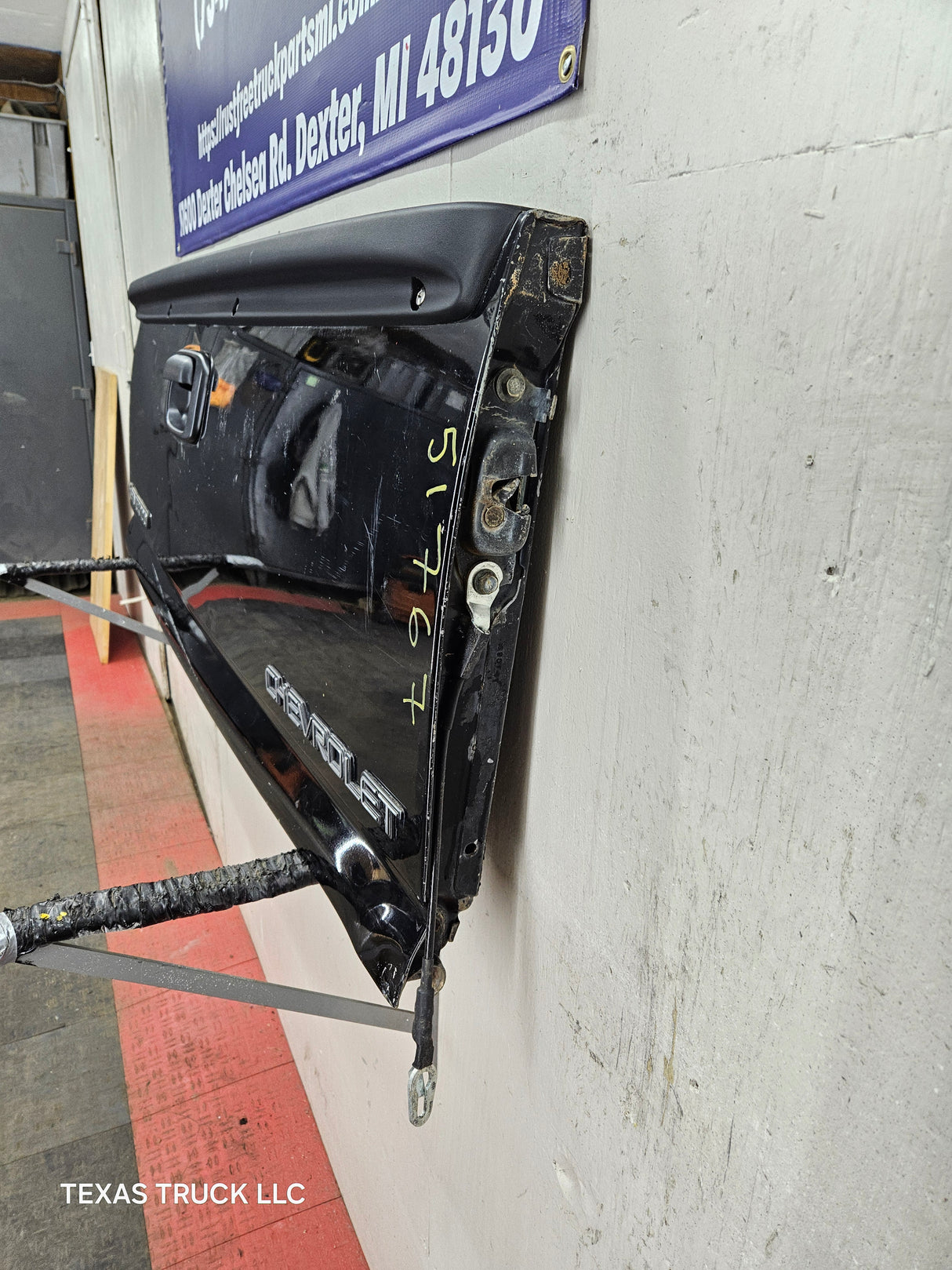 1999-2007 Chevrolet Silverado / GMC Sierra 1500 2500 3500 Tailgate