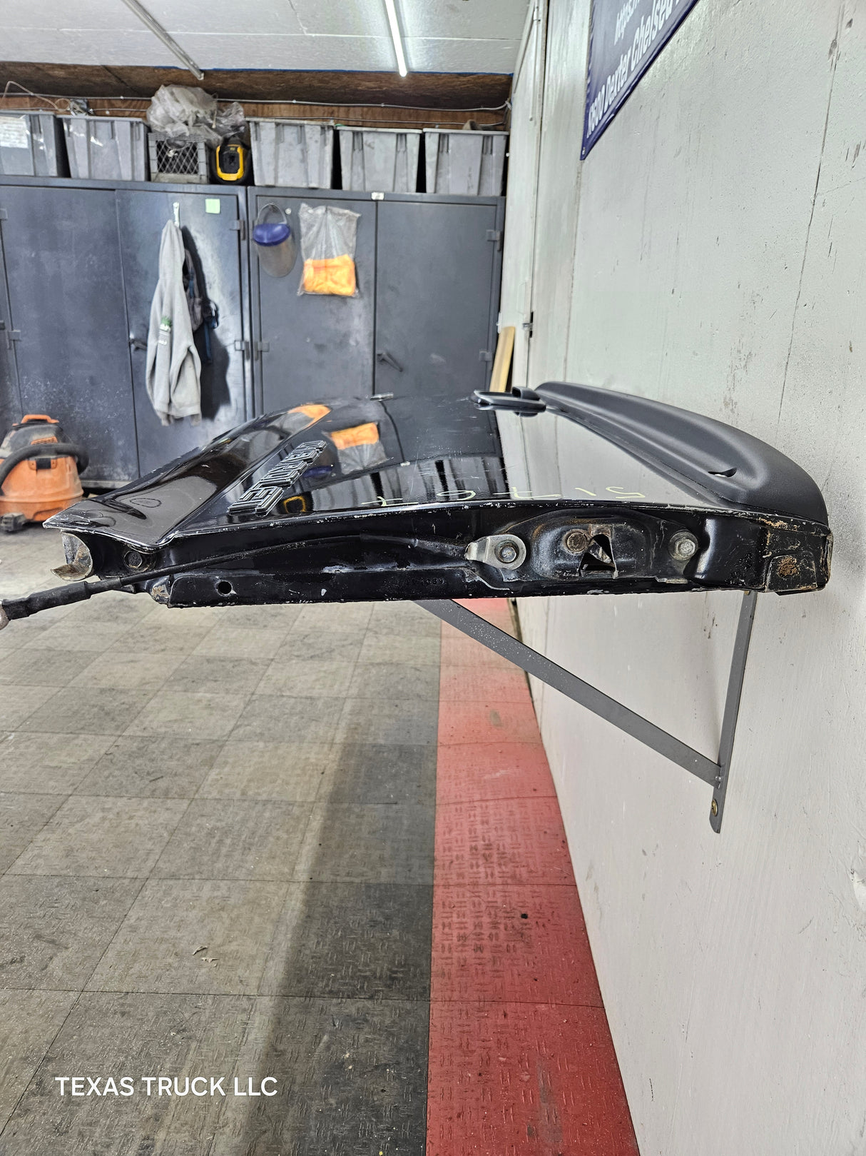 1999-2007 Chevrolet Silverado / GMC Sierra 1500 2500 3500 Tailgate