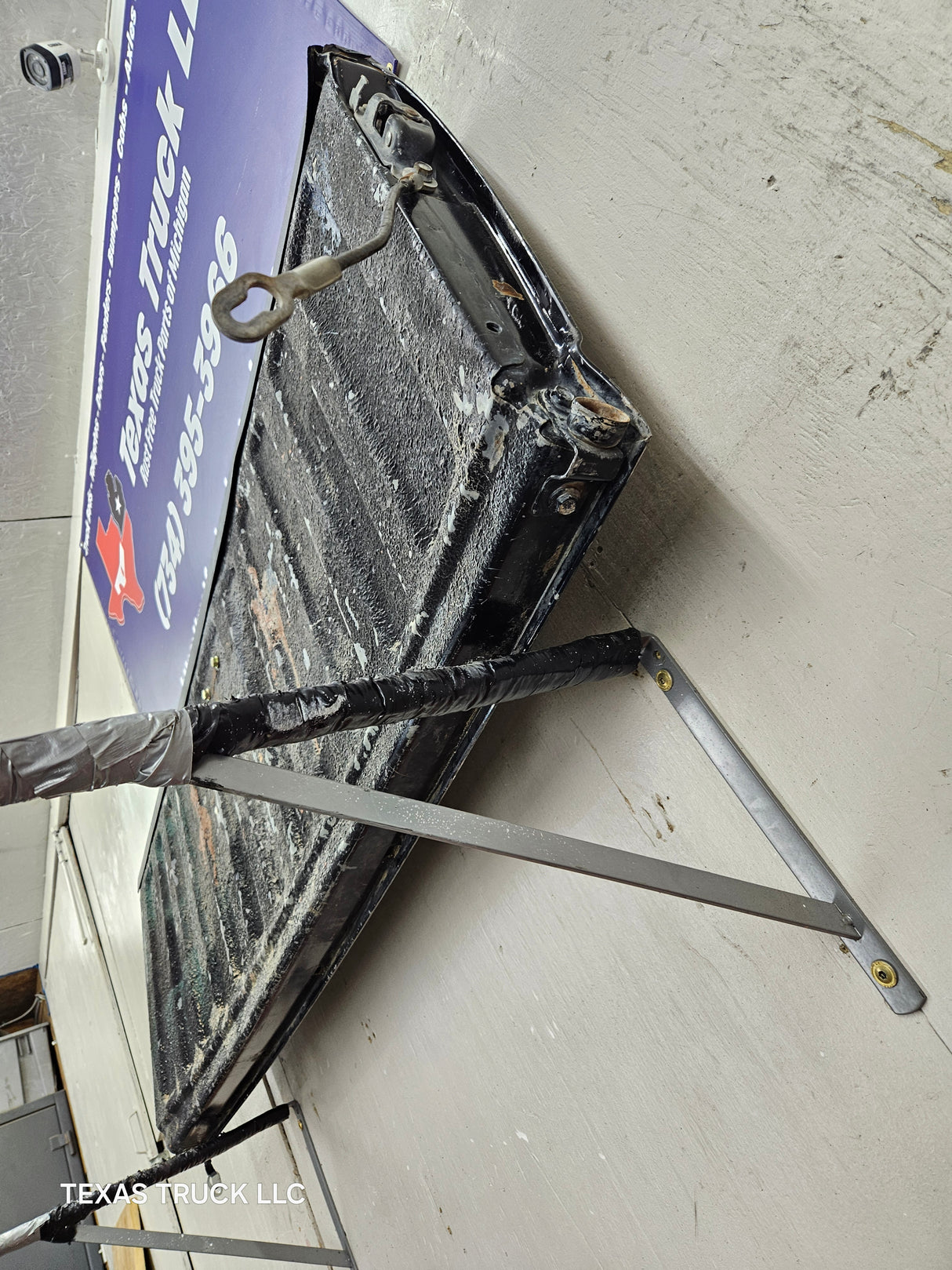 1999-2007 Chevrolet Silverado / GMC Sierra 1500 2500 3500 Tailgate