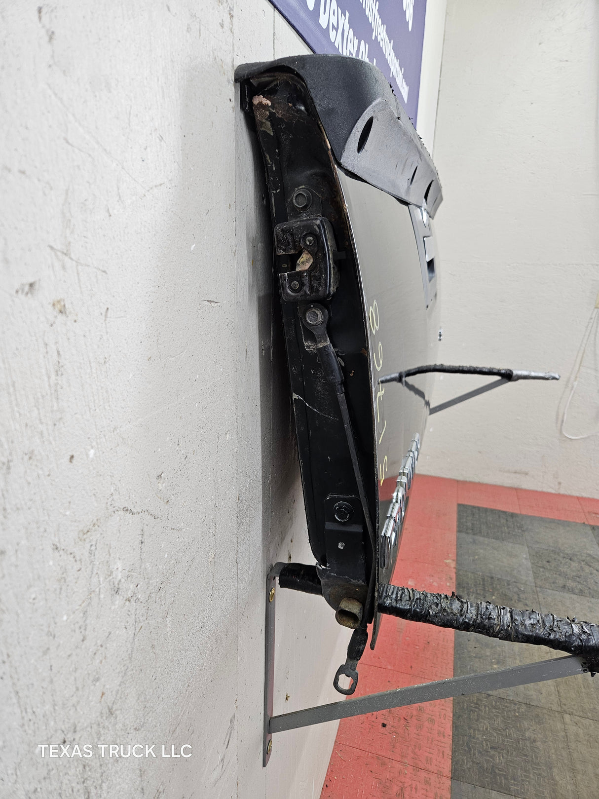 2013-2021 Nissan Frontier Tailgate Trunk Hatch