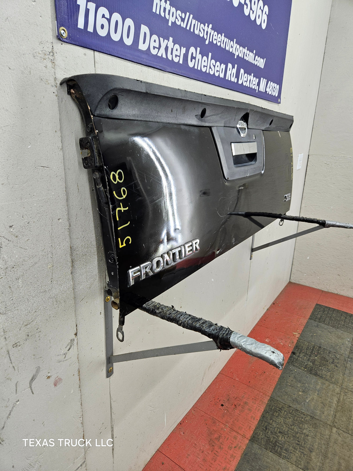 2013-2021 Nissan Frontier Tailgate Trunk Hatch