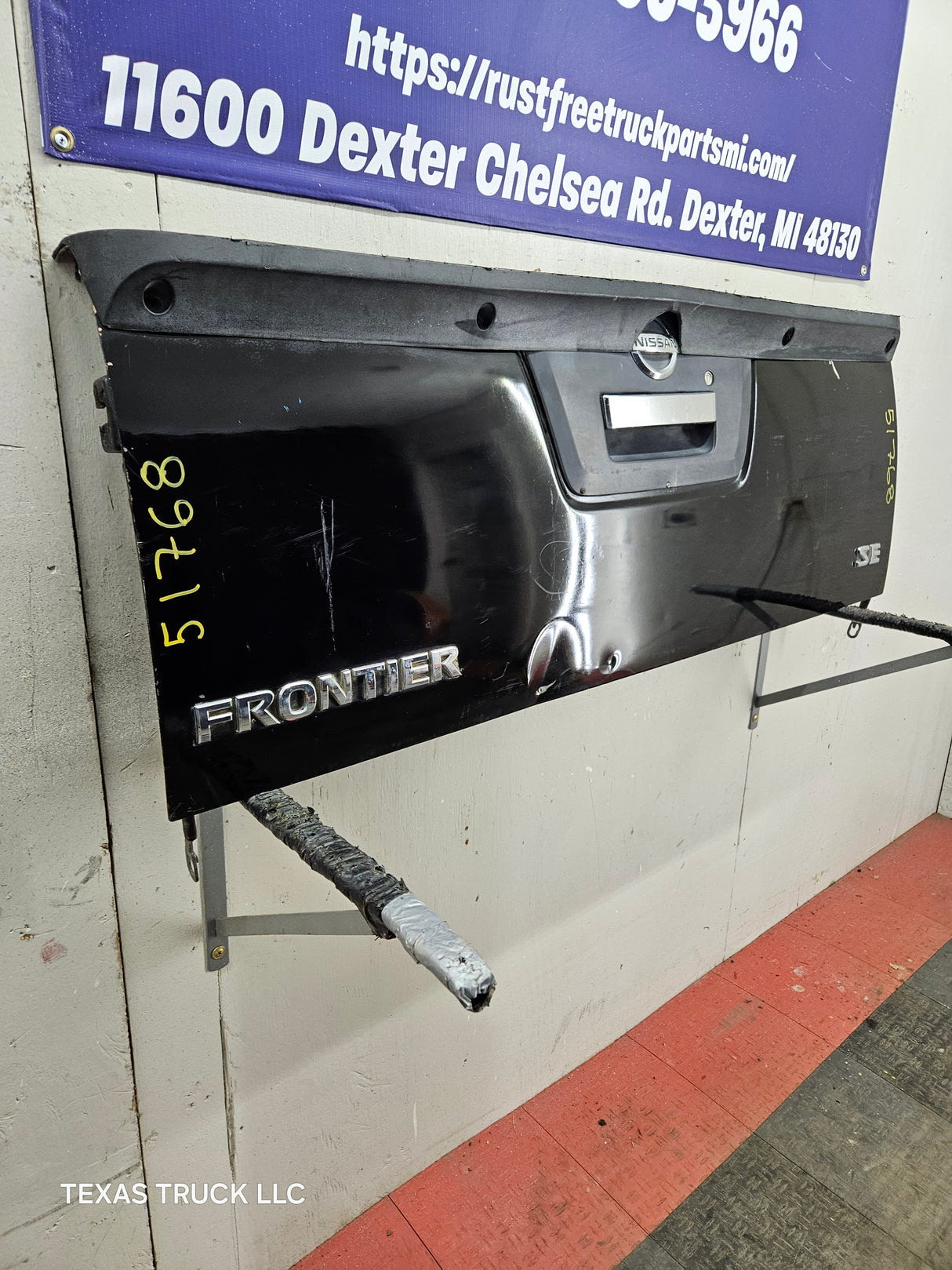 2013-2021 Nissan Frontier Tailgate Trunk Hatch