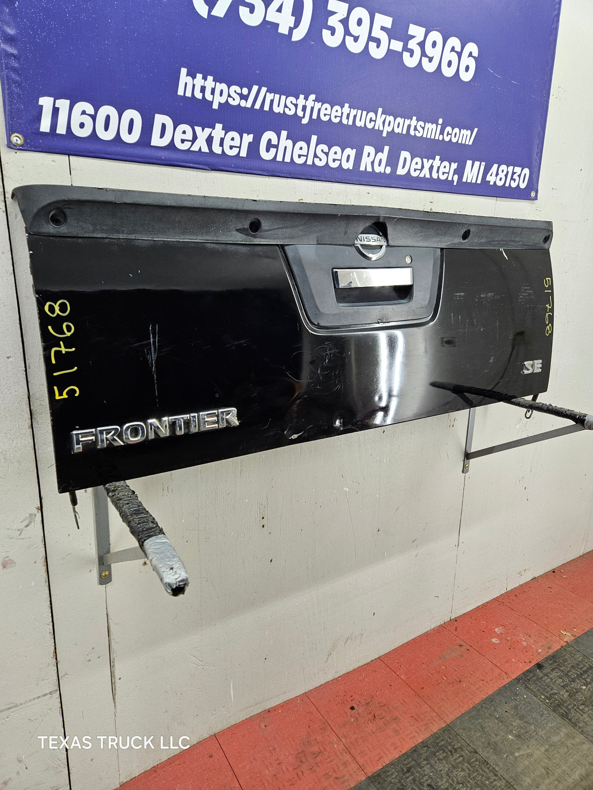 2013-2021 Nissan Frontier Tailgate Trunk Hatch