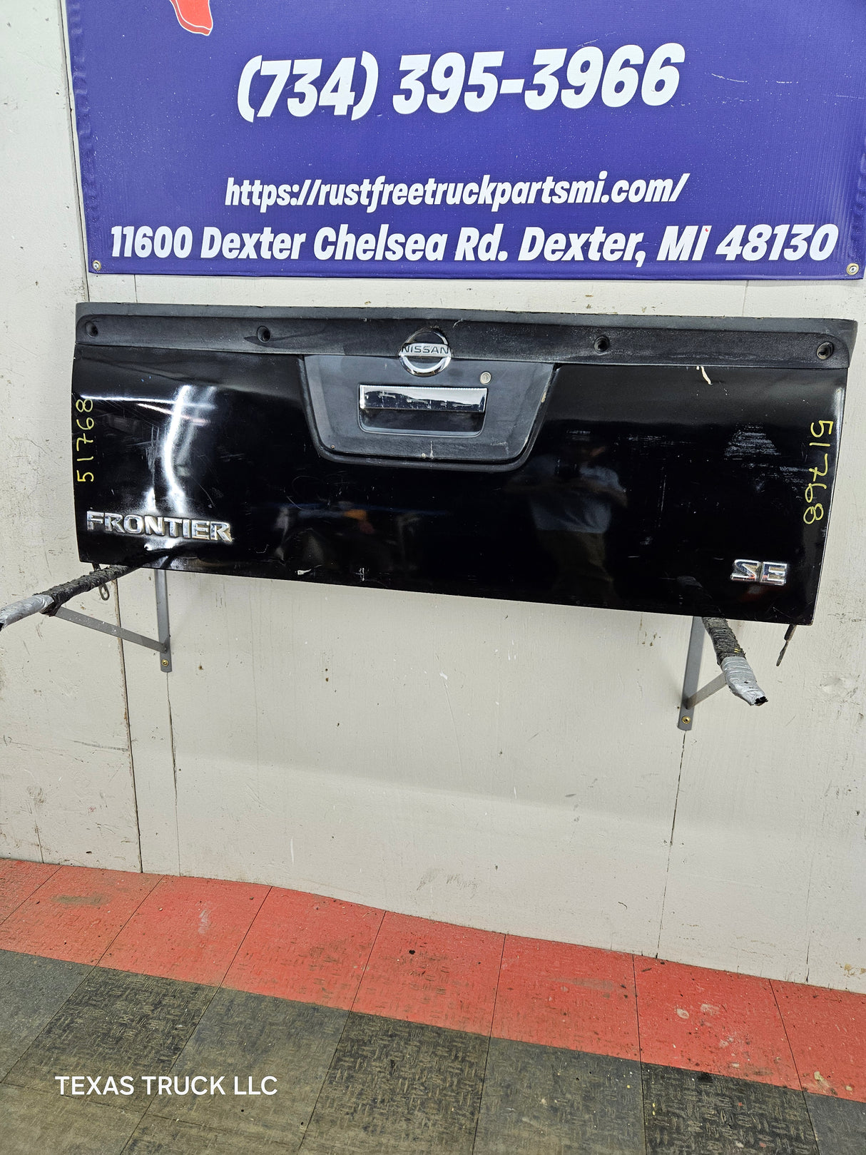 2013-2021 Nissan Frontier Tailgate Trunk Hatch