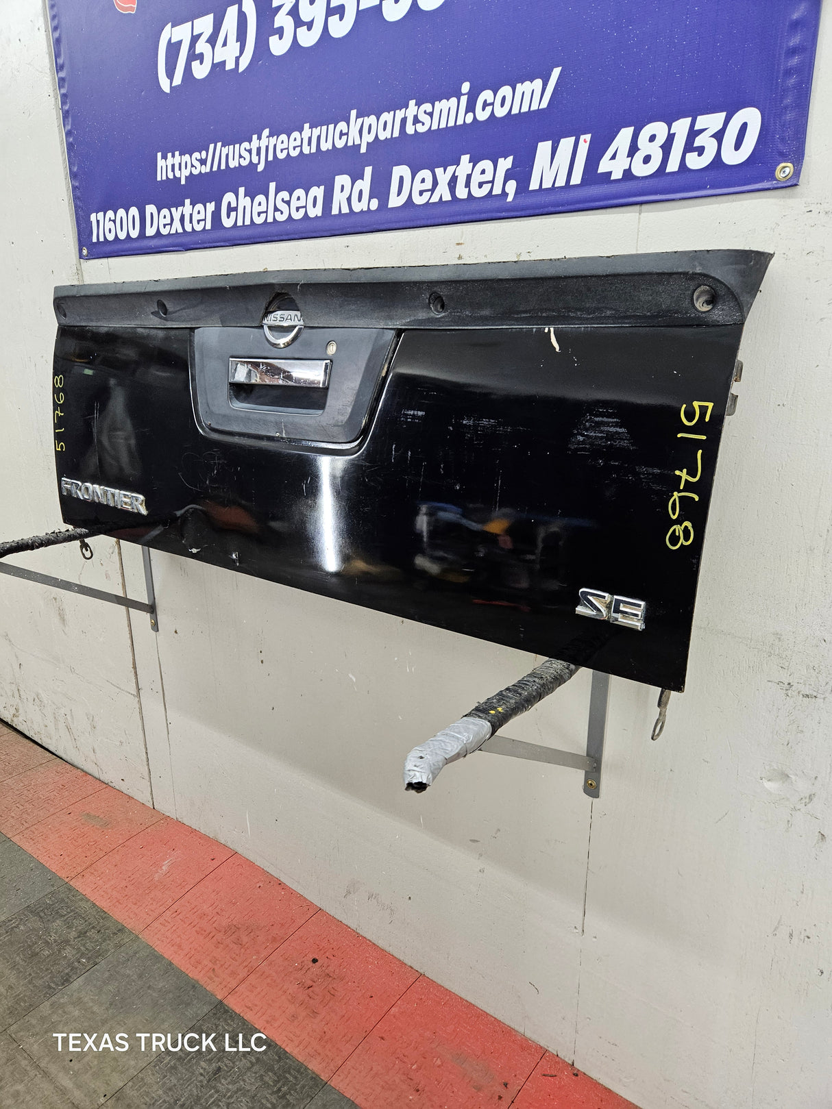 2013-2021 Nissan Frontier Tailgate Trunk Hatch