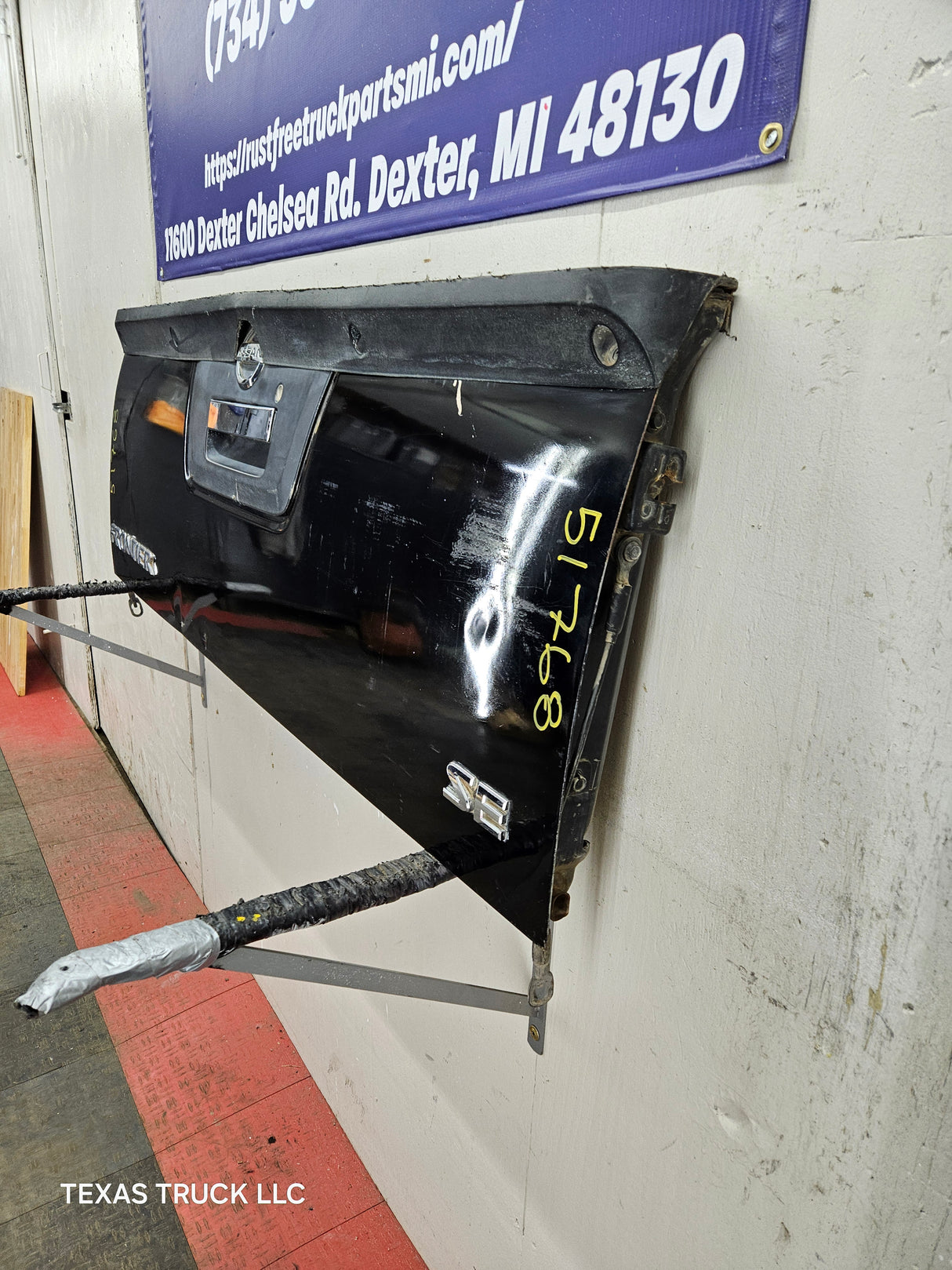 2013-2021 Nissan Frontier Tailgate Trunk Hatch