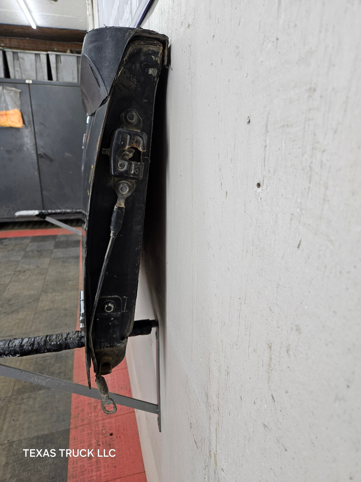 2013-2021 Nissan Frontier Tailgate Trunk Hatch