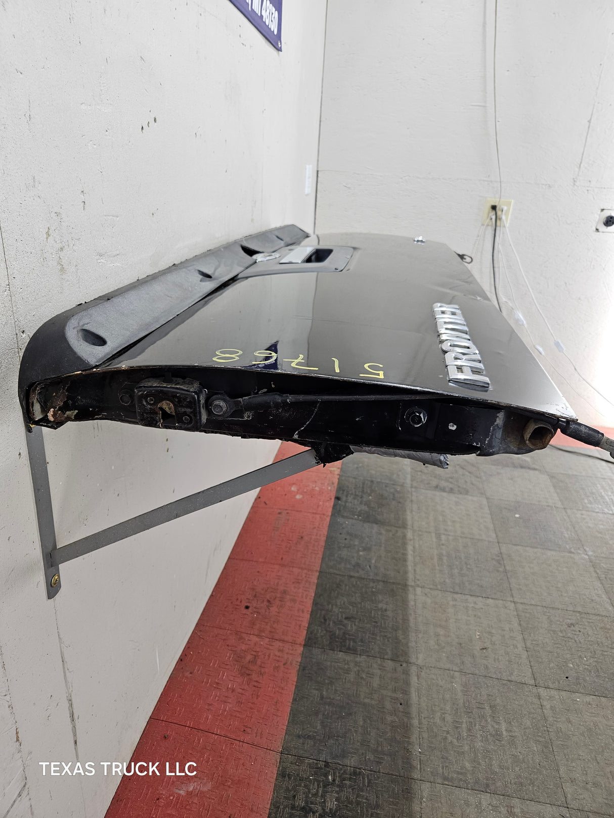 2013-2021 Nissan Frontier Tailgate Trunk Hatch