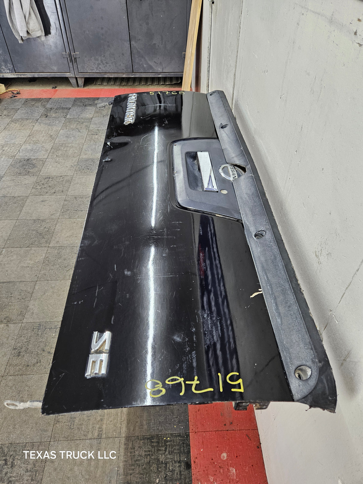 2013-2021 Nissan Frontier Tailgate Trunk Hatch