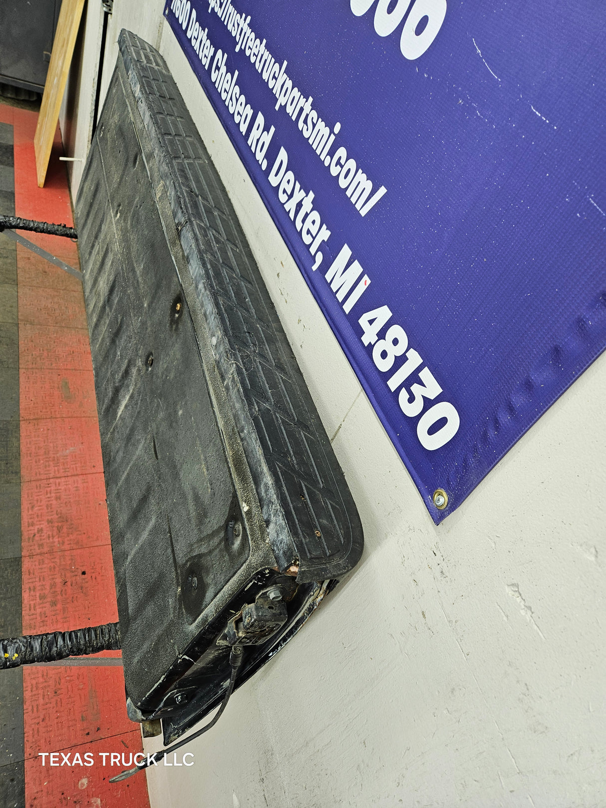 2013-2021 Nissan Frontier Tailgate Trunk Hatch