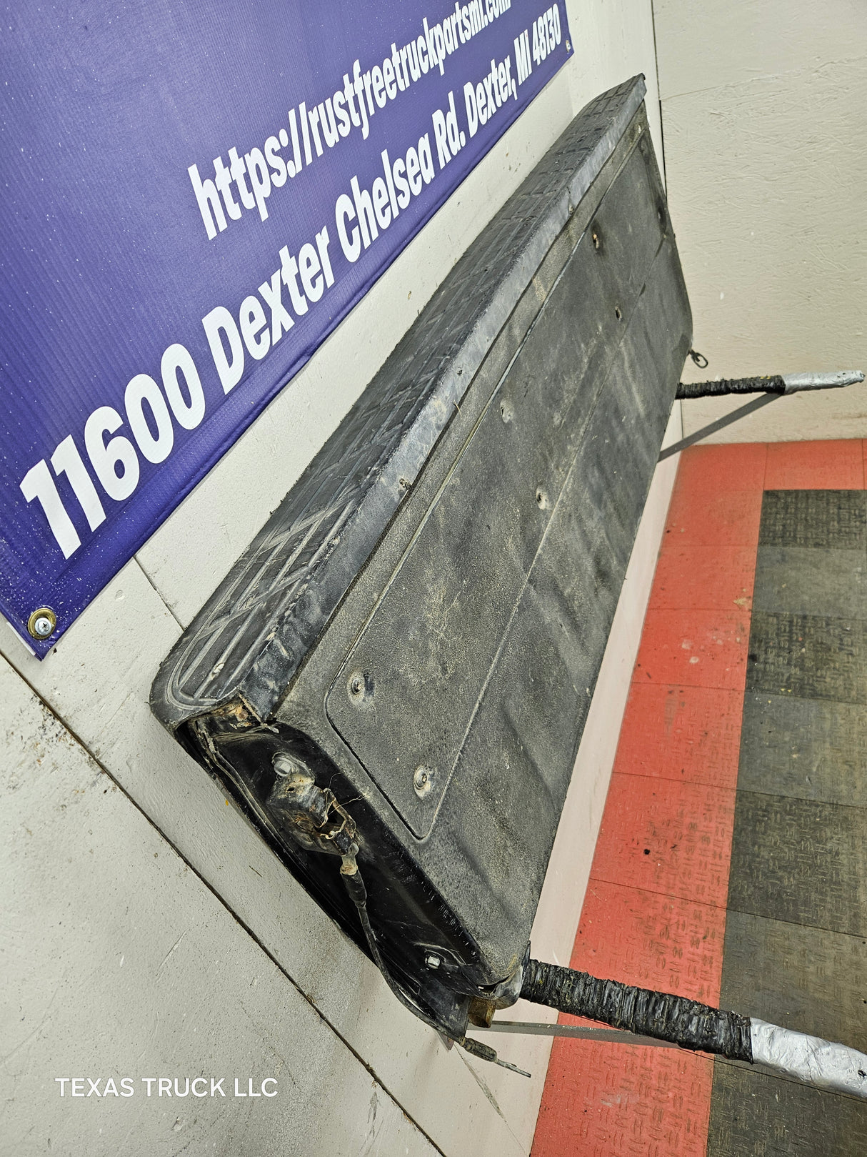 2013-2021 Nissan Frontier Tailgate Trunk Hatch