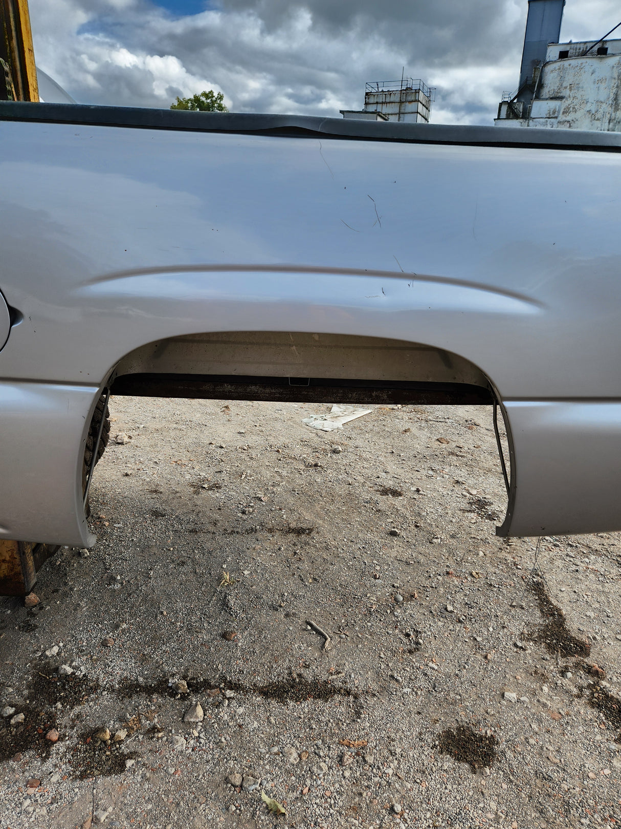 1999-2007 Chevrolet Silverado / GMC Sierra 1500 5' 8" Short Truck Bed