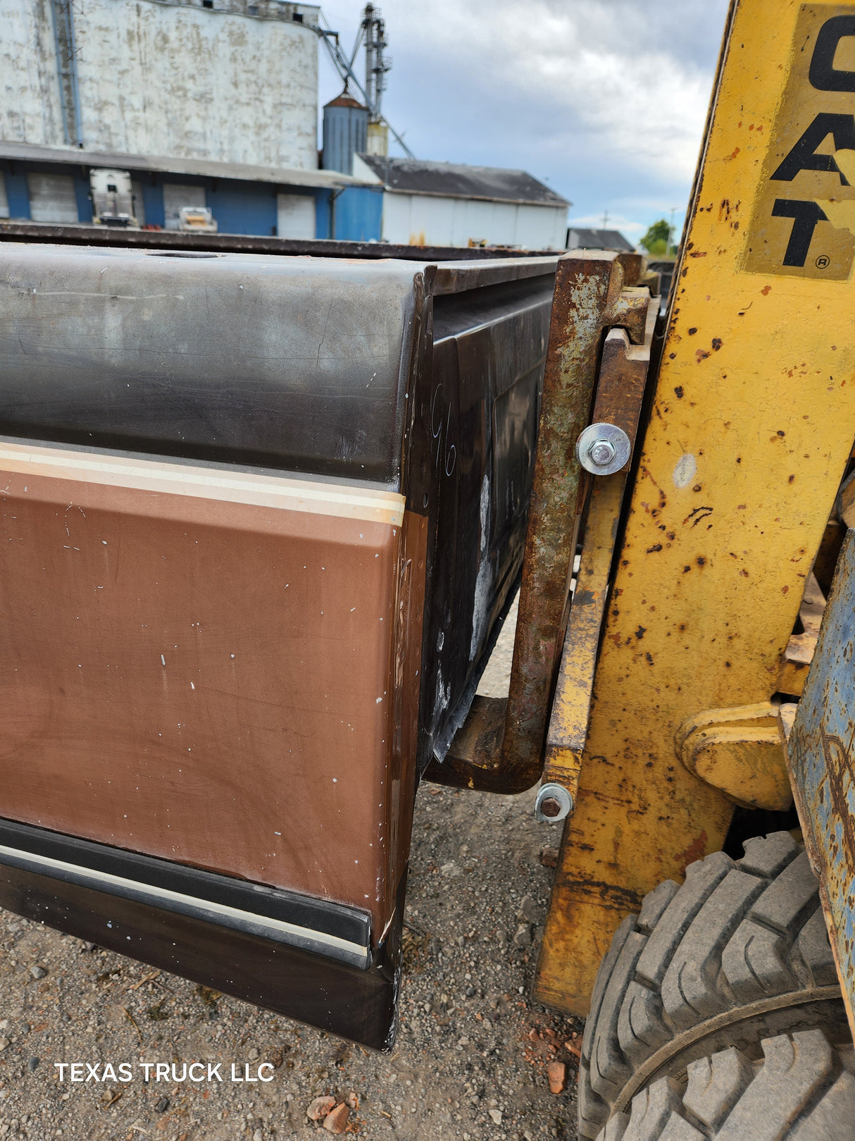 1987-1997 Ford F150 F250 F350 OBS 6' 9" Short Truck Bed