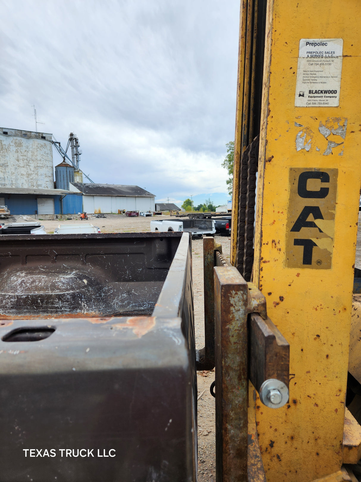 1987-1997 Ford F150 F250 F350 OBS 6' 9" Short Truck Bed