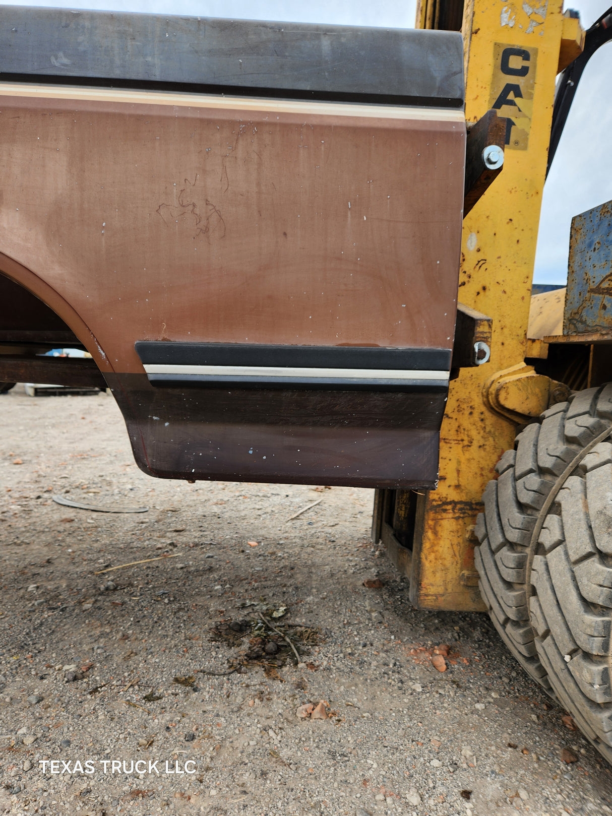 1987-1997 Ford F150 F250 F350 OBS 6' 9" Short Truck Bed