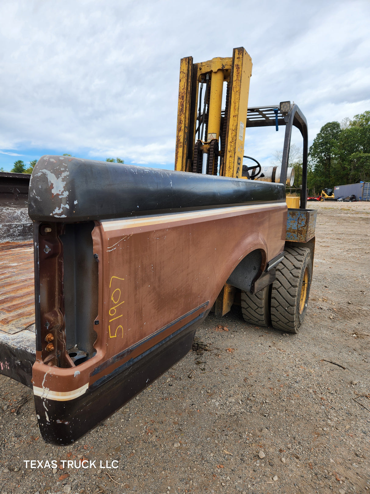 1987-1997 Ford F150 F250 F350 OBS 6' 9" Short Truck Bed