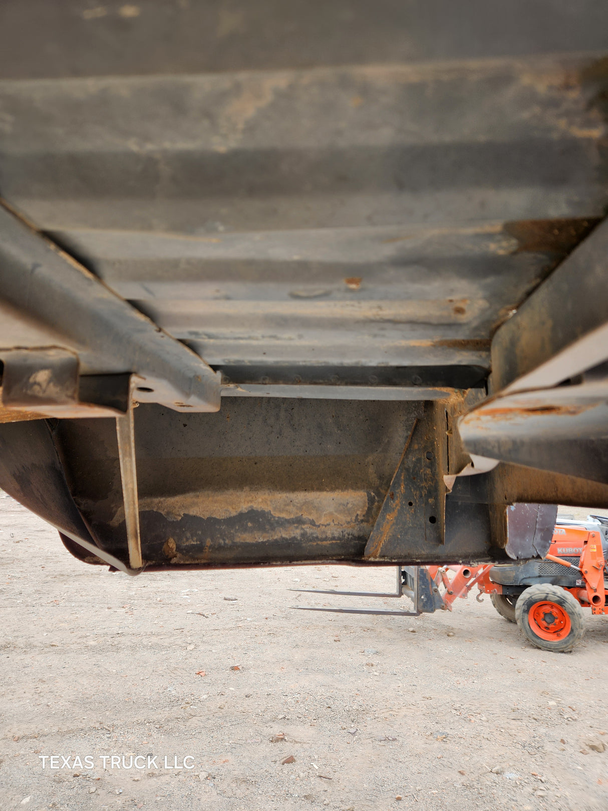 1987-1997 Ford F150 F250 F350 OBS 6' 9" Short Truck Bed