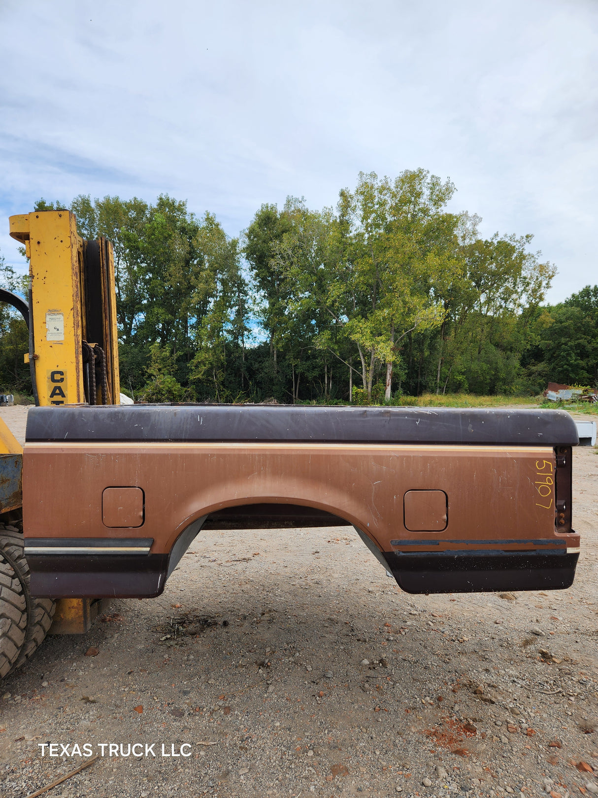 1987-1997 Ford F150 F250 F350 OBS 6' 9" Short Truck Bed