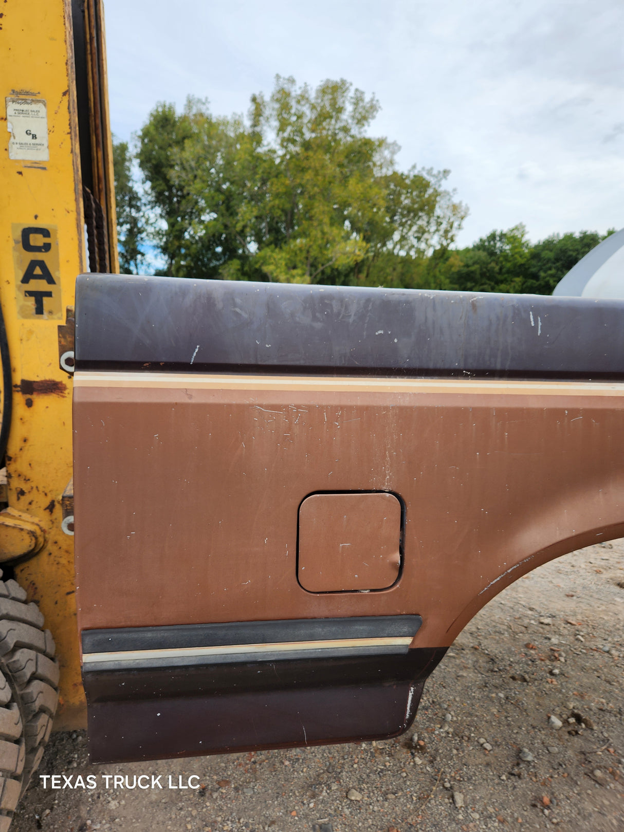 1987-1997 Ford F150 F250 F350 OBS 6' 9" Short Truck Bed