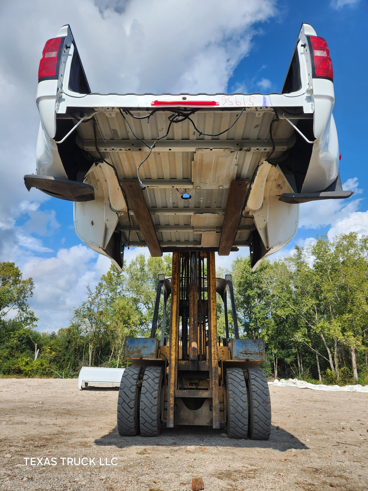 2014-2019 Chevrolet Silverado / GMC Sierra 3500 HD 8' Dually Truck Bed