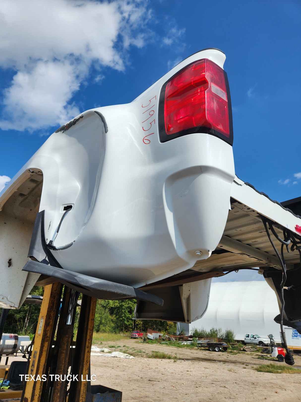2014-2019 Chevrolet Silverado / GMC Sierra 3500 HD 8' Dually Truck Bed