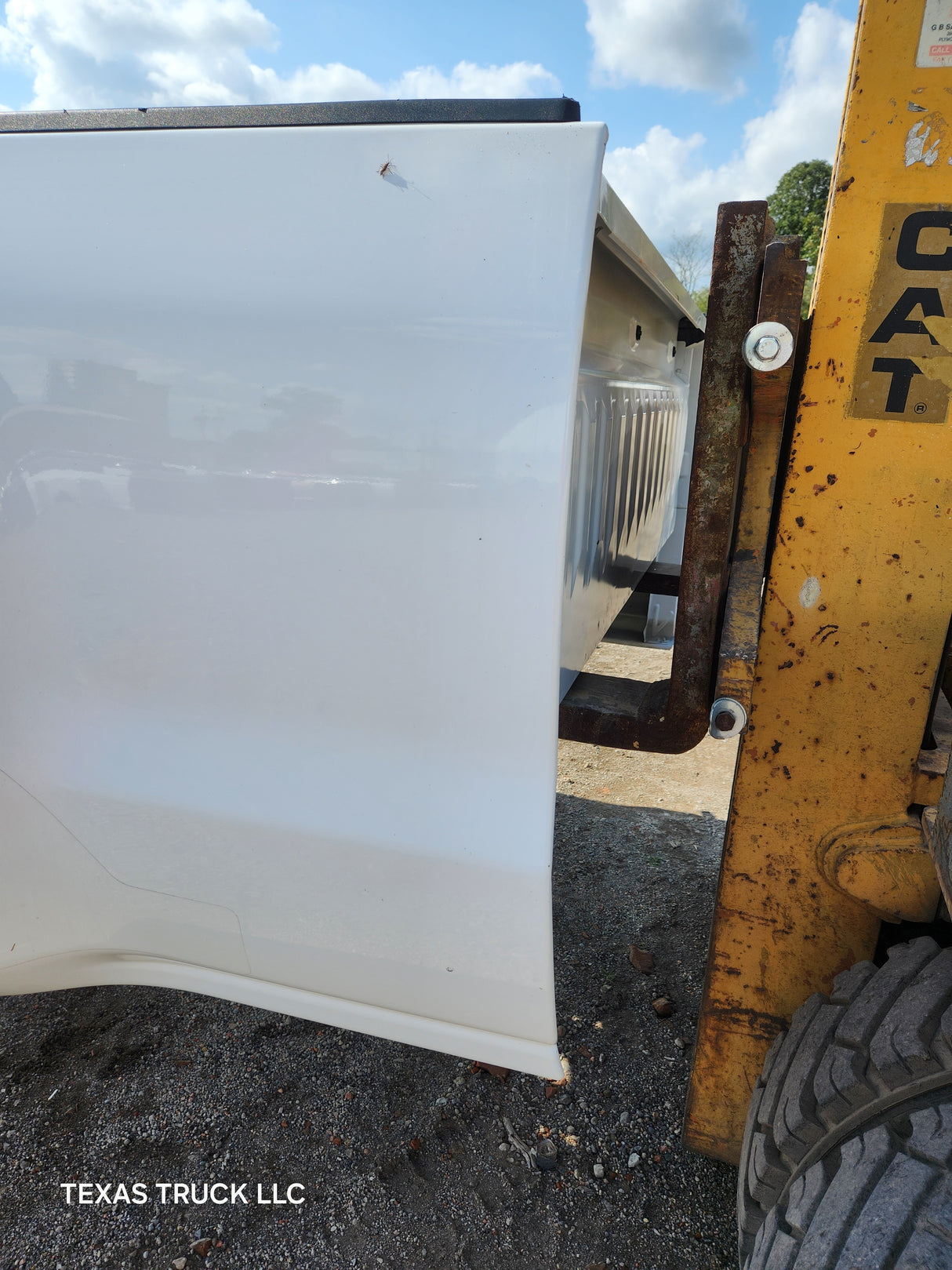 2014-2019 Chevrolet Silverado / GMC Sierra 3500 HD 8' Dually Truck Bed