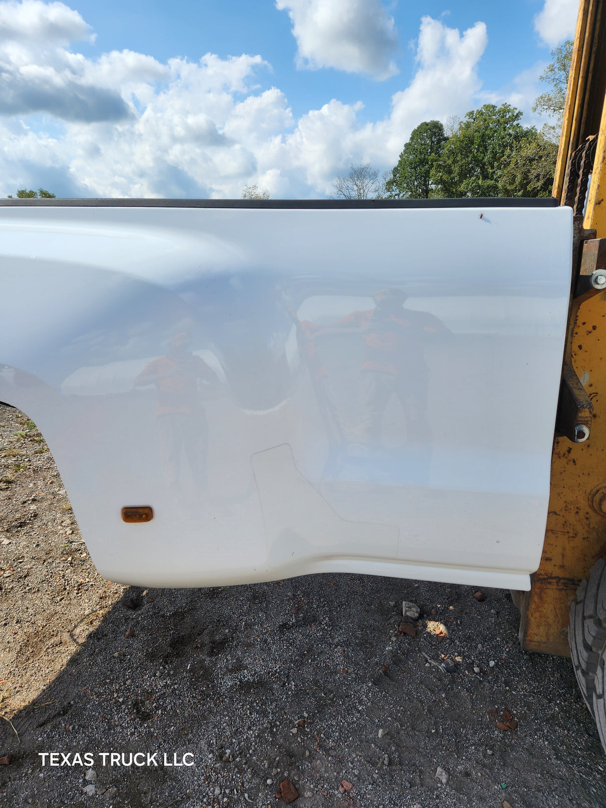 2014-2019 Chevrolet Silverado / GMC Sierra 3500 HD 8' Dually Truck Bed