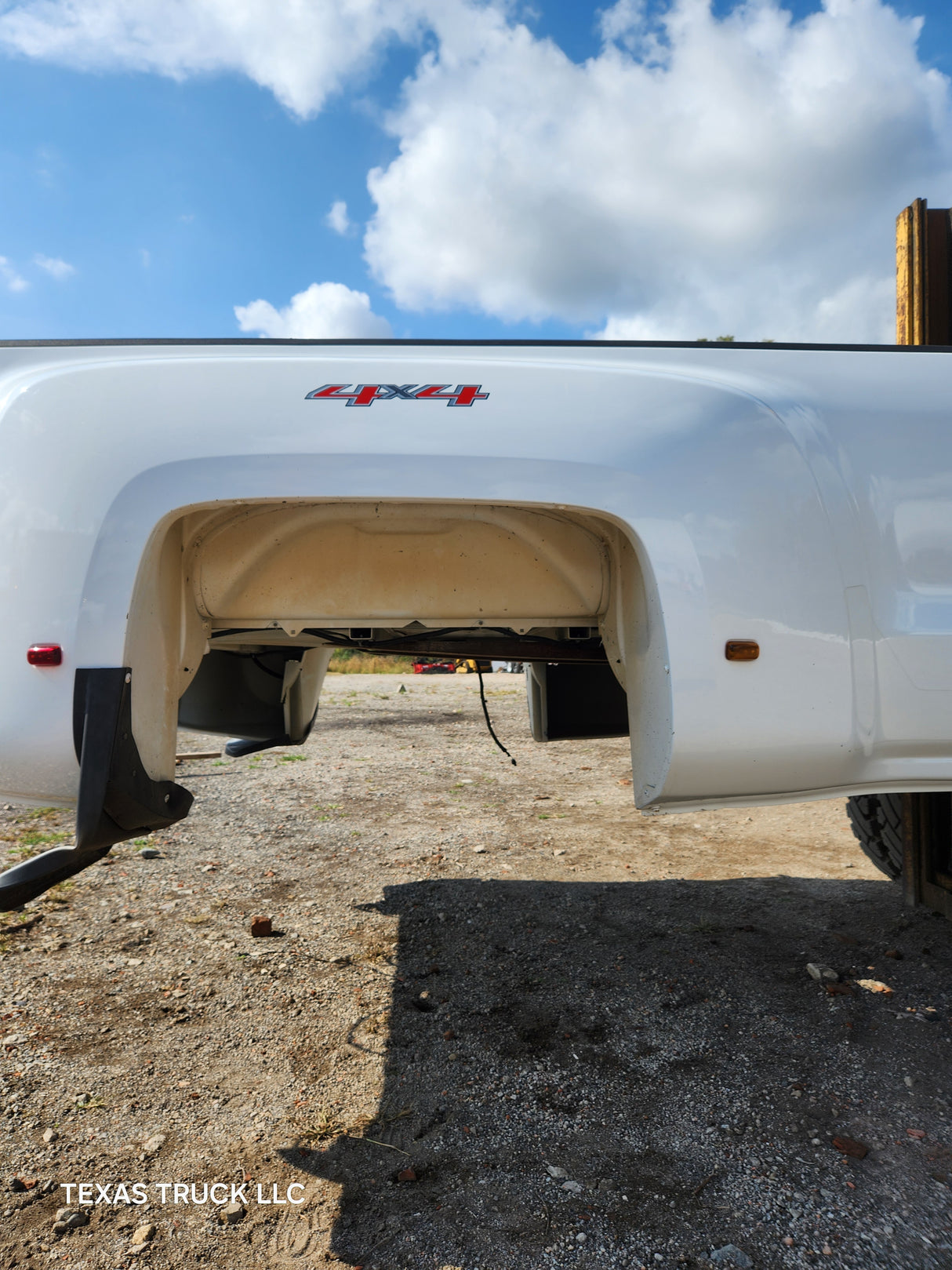 2014-2019 Chevrolet Silverado / GMC Sierra 3500 HD 8' Dually Truck Bed