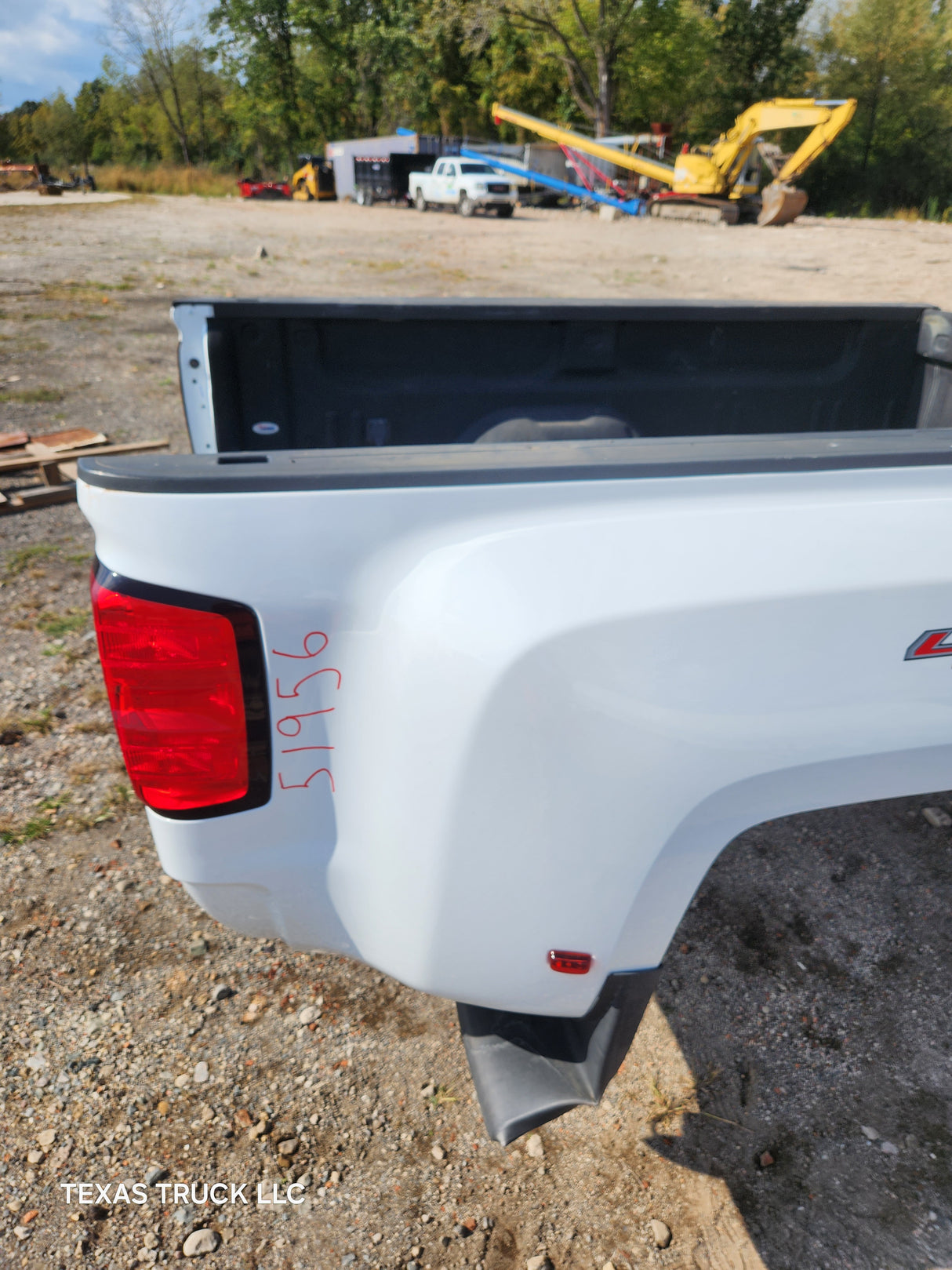 2014-2019 Chevrolet Silverado / GMC Sierra 3500 HD 8' Dually Truck Bed