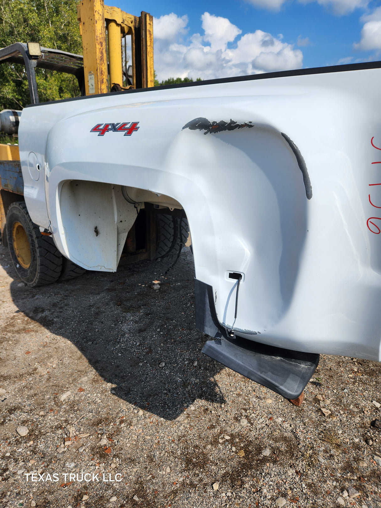2014-2019 Chevrolet Silverado / GMC Sierra 3500 HD 8' Dually Truck Bed