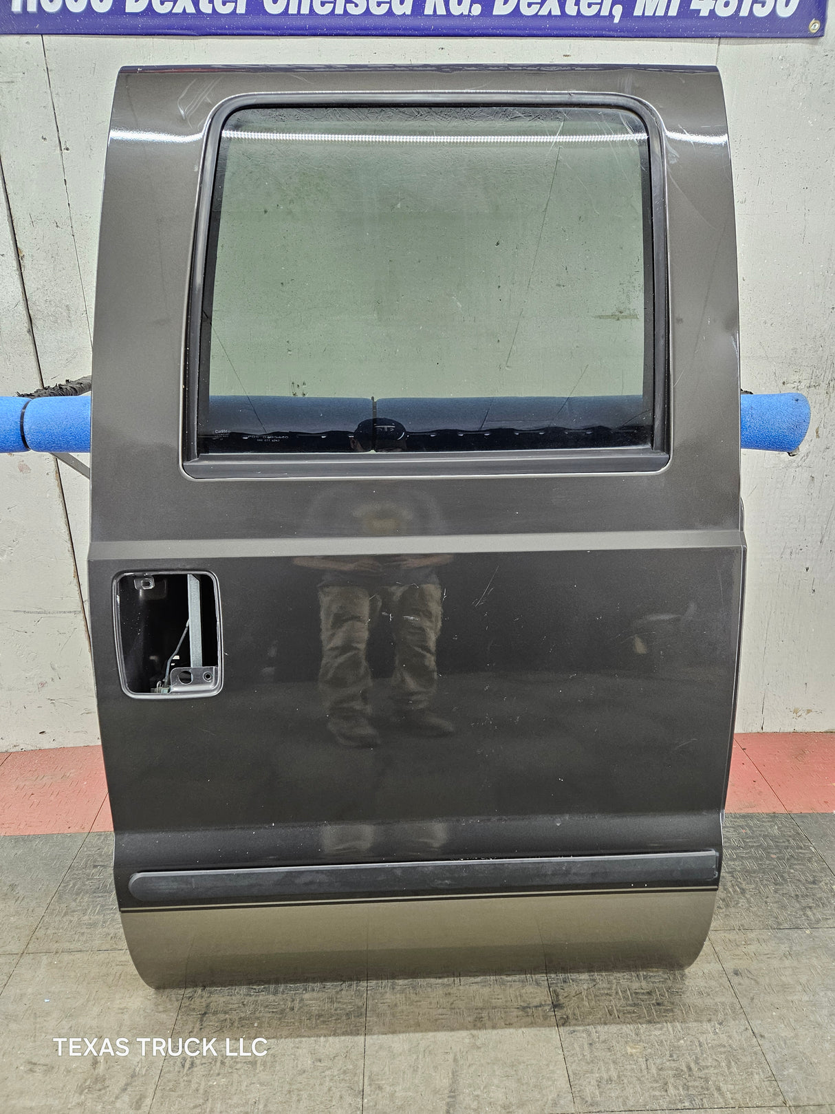 1999-2011 Ford Super Duty F250 F350 F450 F550 RH Crew Cab Passenger Side Rear Door