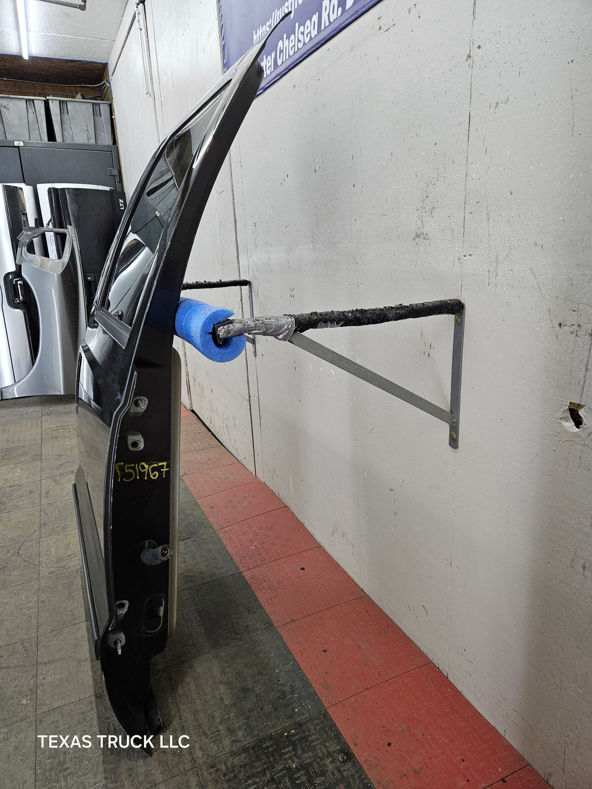 1999-2011 Ford Super Duty F250 F350 F450 F550 RH Crew Cab Passenger Side Rear Door