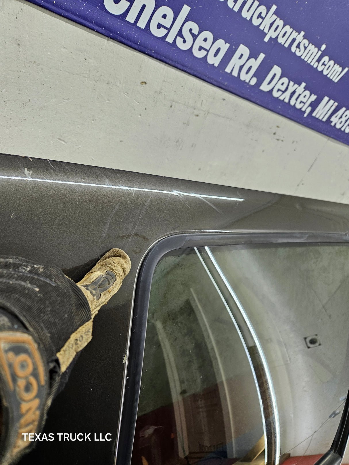 1999-2011 Ford Super Duty F250 F350 F450 F550 RH Crew Cab Passenger Side Rear Door