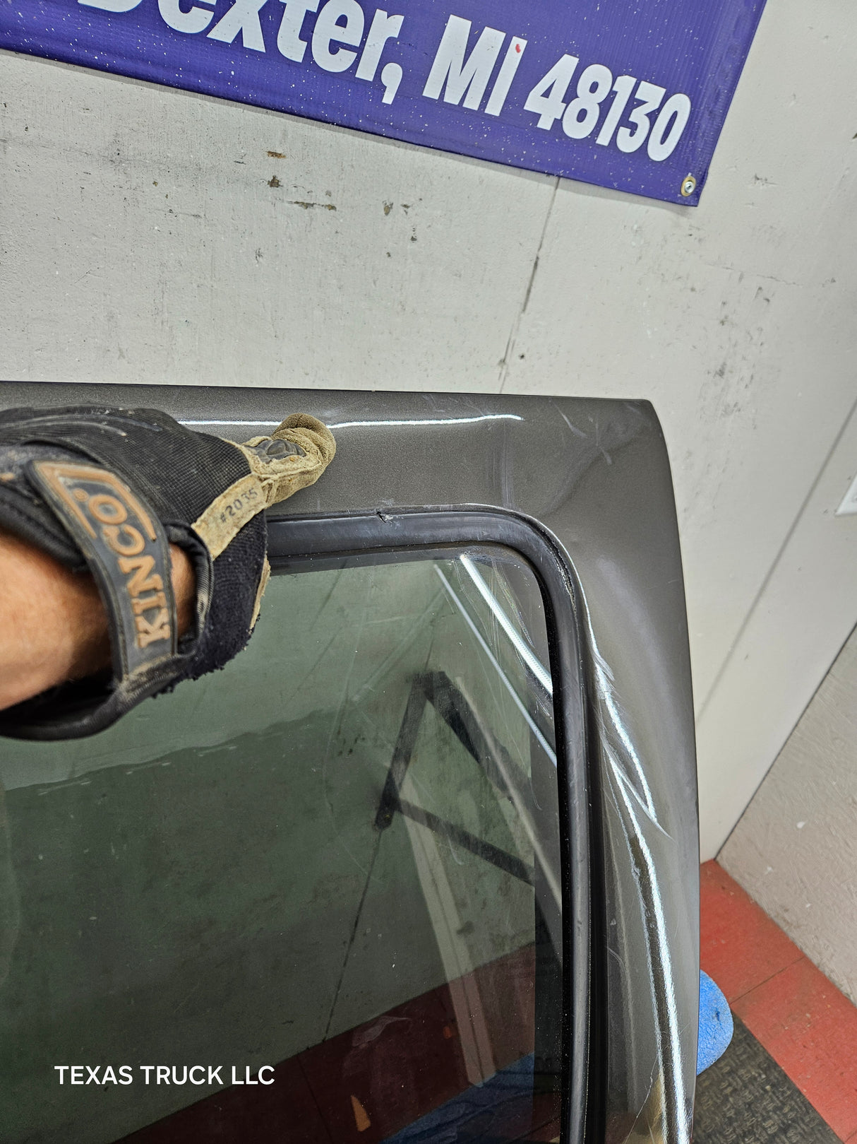 1999-2011 Ford Super Duty F250 F350 F450 F550 RH Crew Cab Passenger Side Rear Door