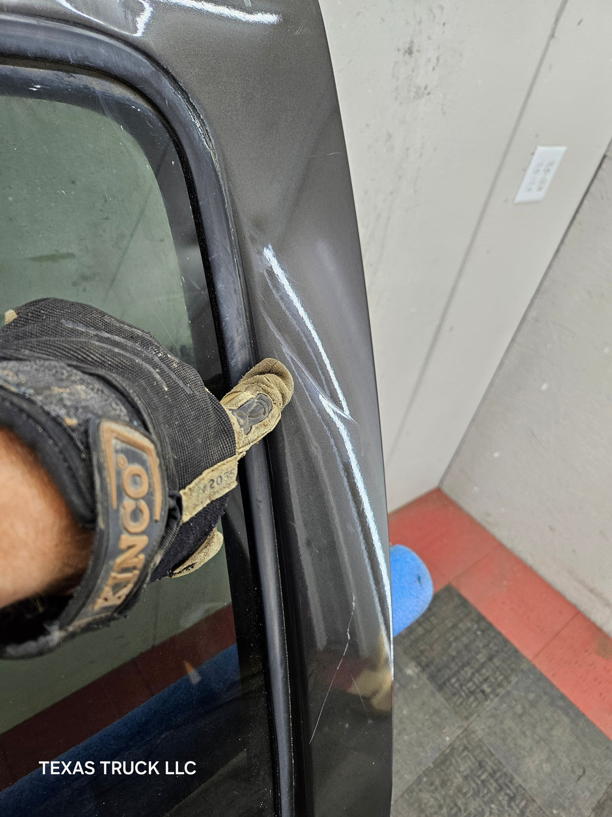 1999-2011 Ford Super Duty F250 F350 F450 F550 RH Crew Cab Passenger Side Rear Door