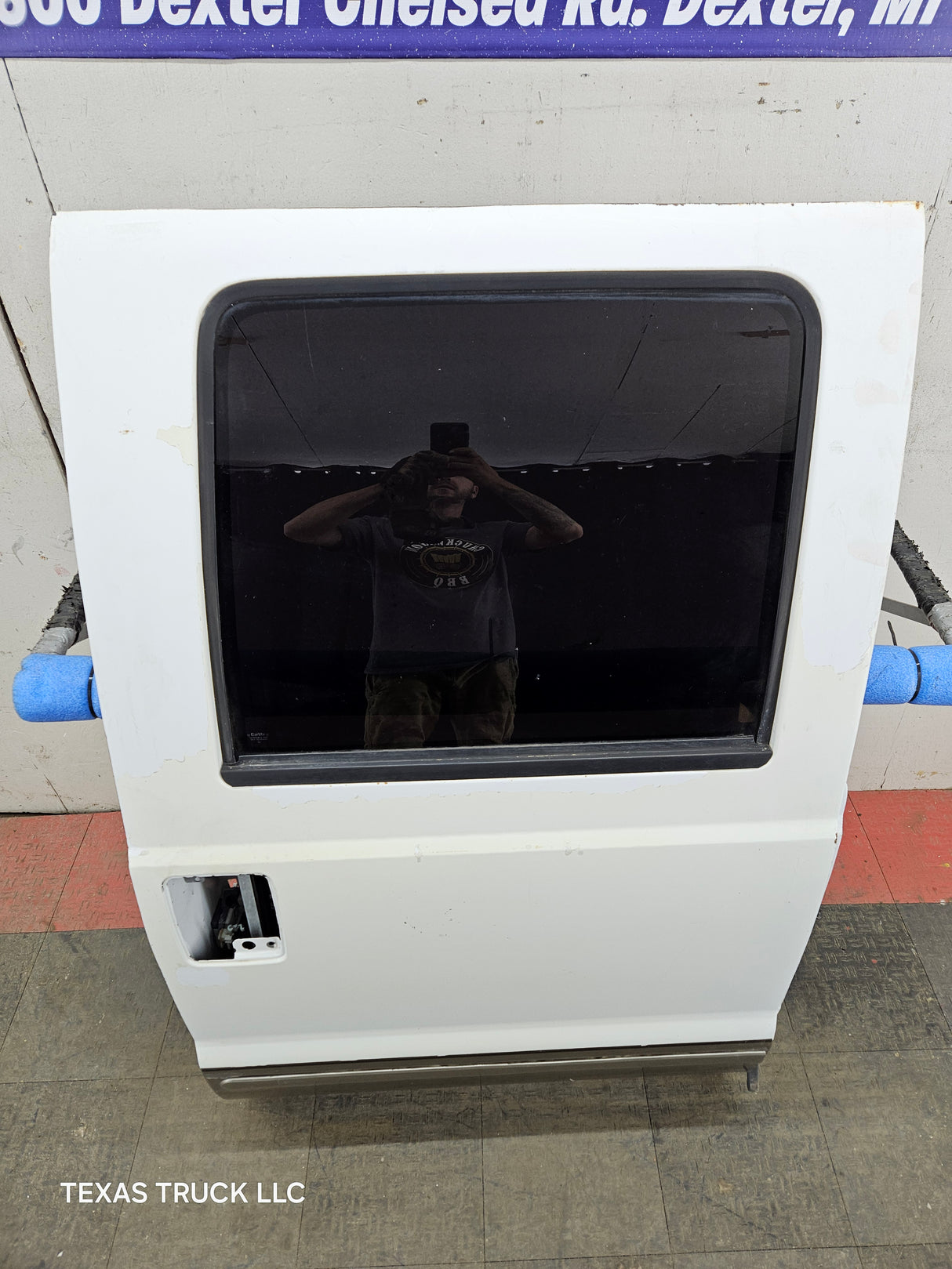 1999-2011 Ford Super Duty F250 F350 F450 F550 RH Crew Cab Passenger Side Rear Door