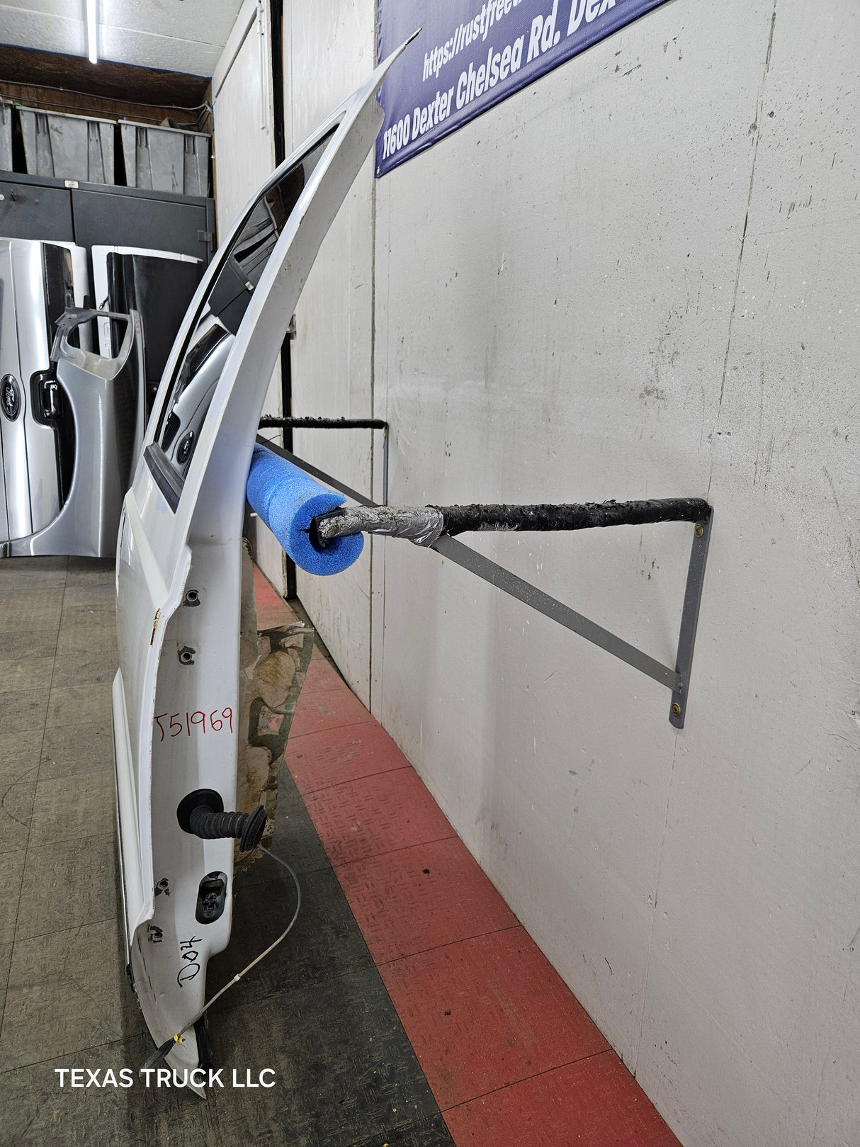 1999-2011 Ford Super Duty F250 F350 F450 F550 RH Crew Cab Passenger Side Rear Door