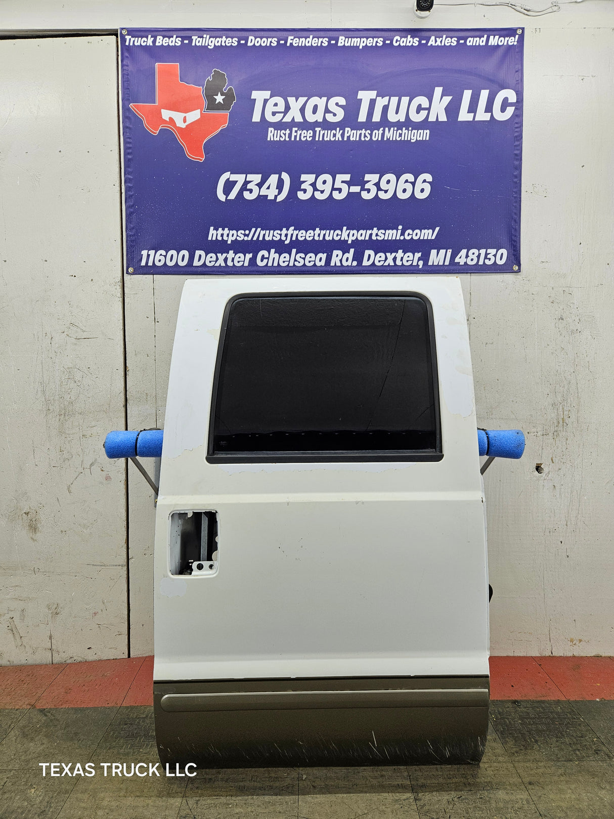 1999-2011 Ford Super Duty F250 F350 F450 F550 RH Crew Cab Passenger Side Rear Door