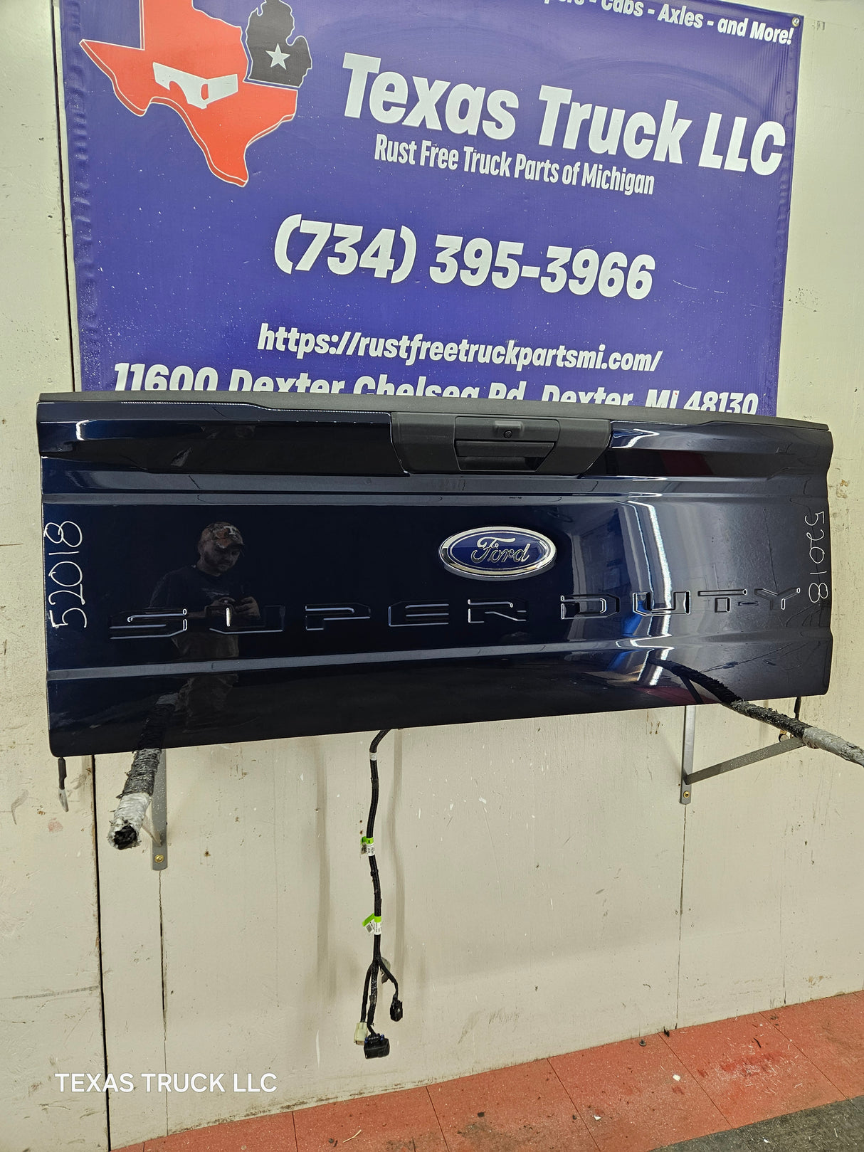 2023-2025 Ford Super Duty F250 F350 F450 F550 Tailgate With Camera